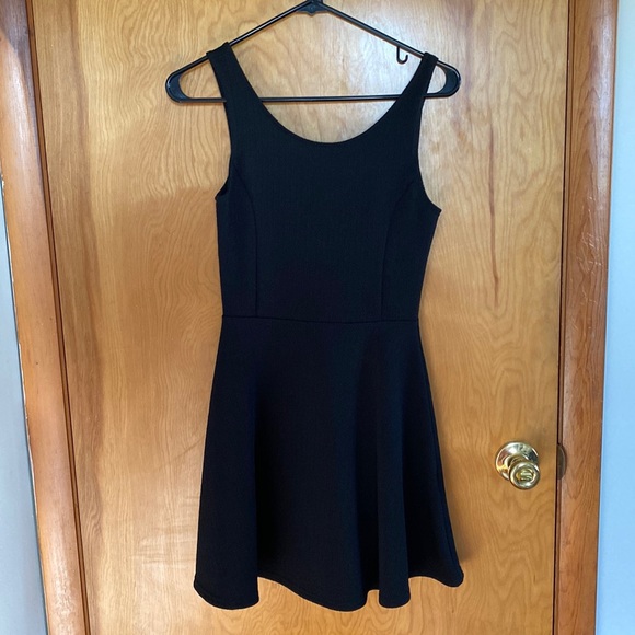 Little Black Dress - Picture 1 of 4